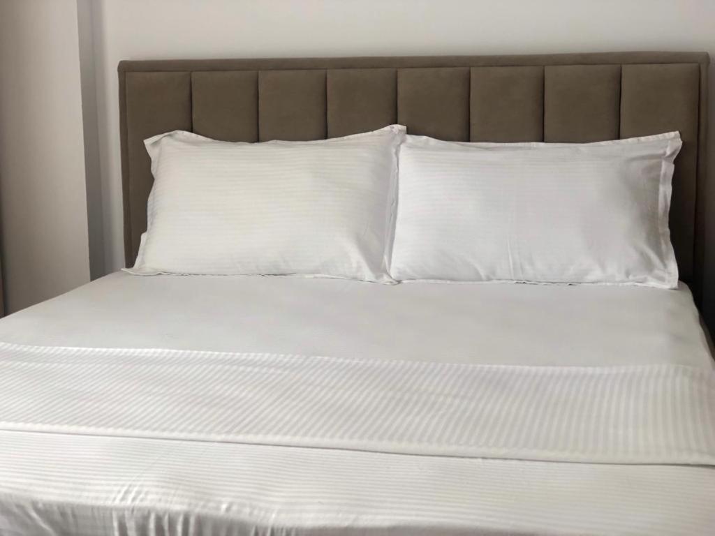 Hotel Mario, Shëngjin Екстериор снимка